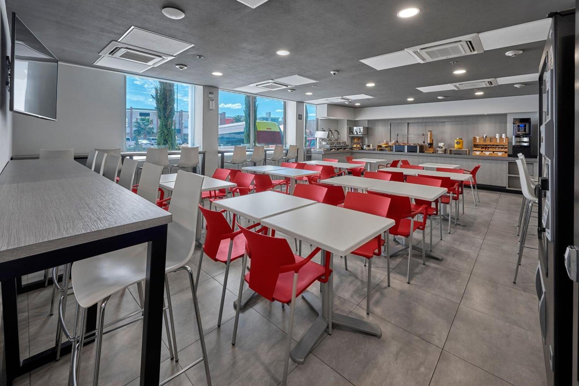 City Express Junior By Marriott Puebla Finsa Buitenkant foto