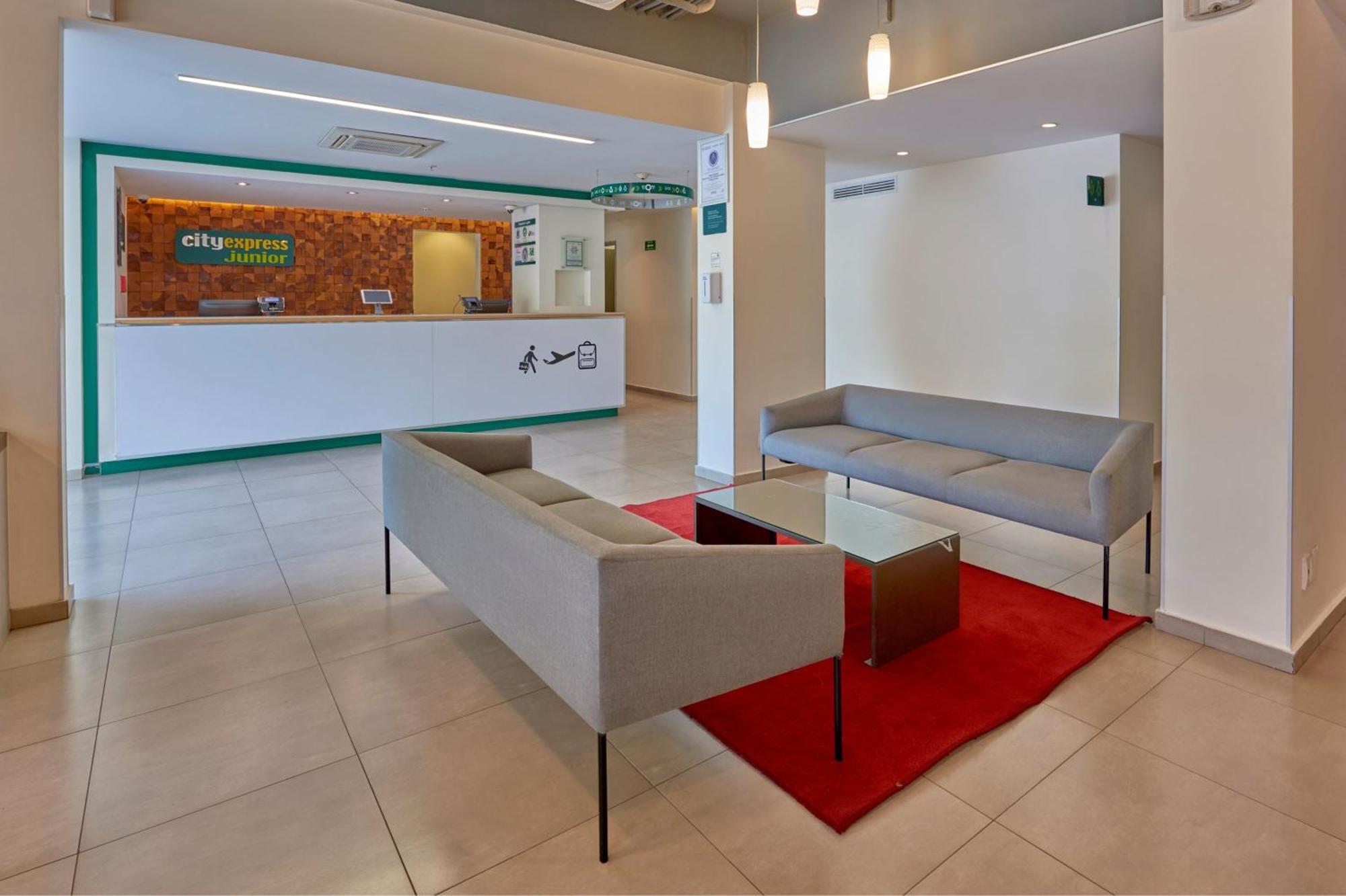City Express Junior By Marriott Puebla Finsa Buitenkant foto