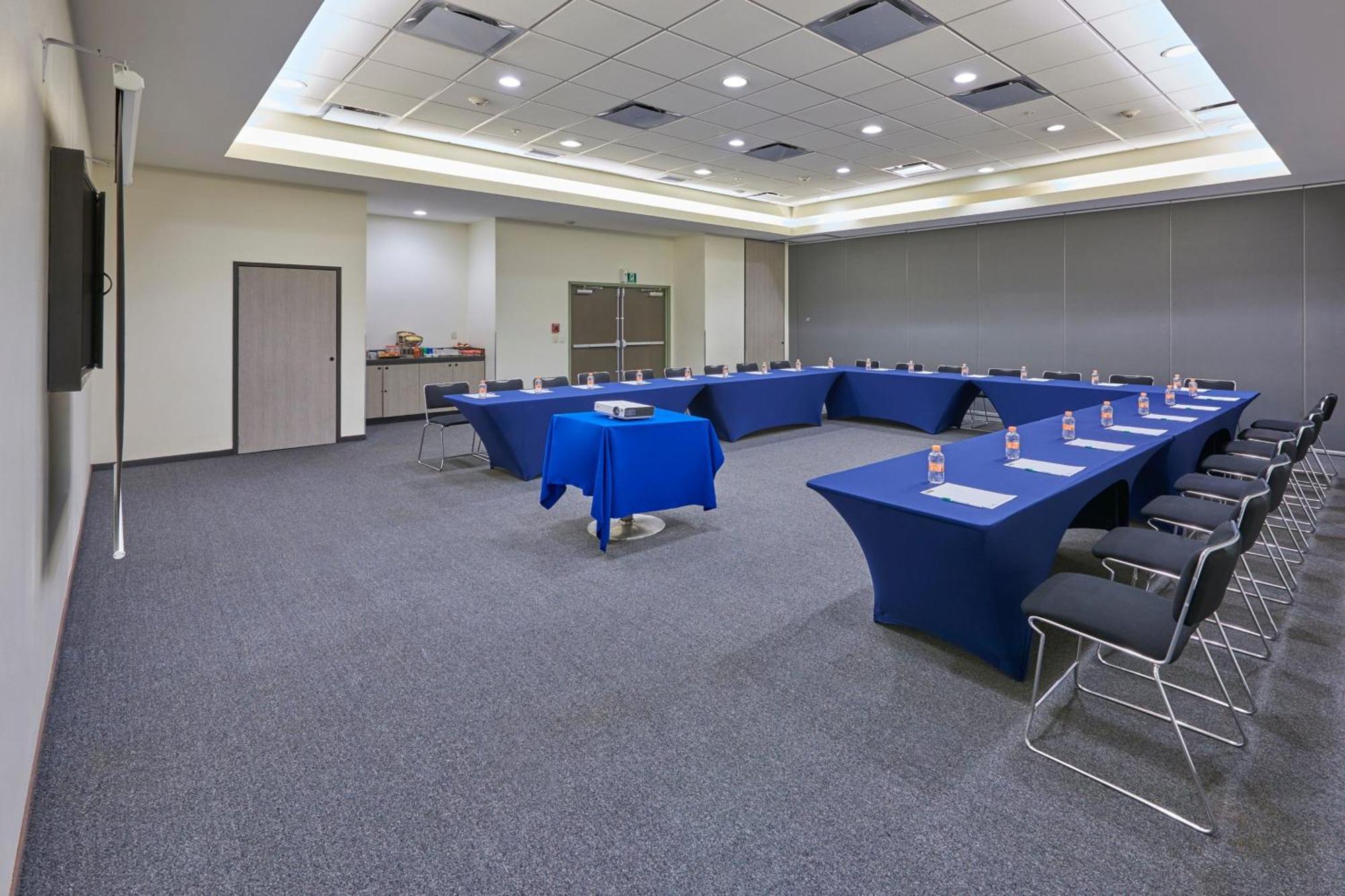 City Express Junior By Marriott Puebla Finsa Buitenkant foto