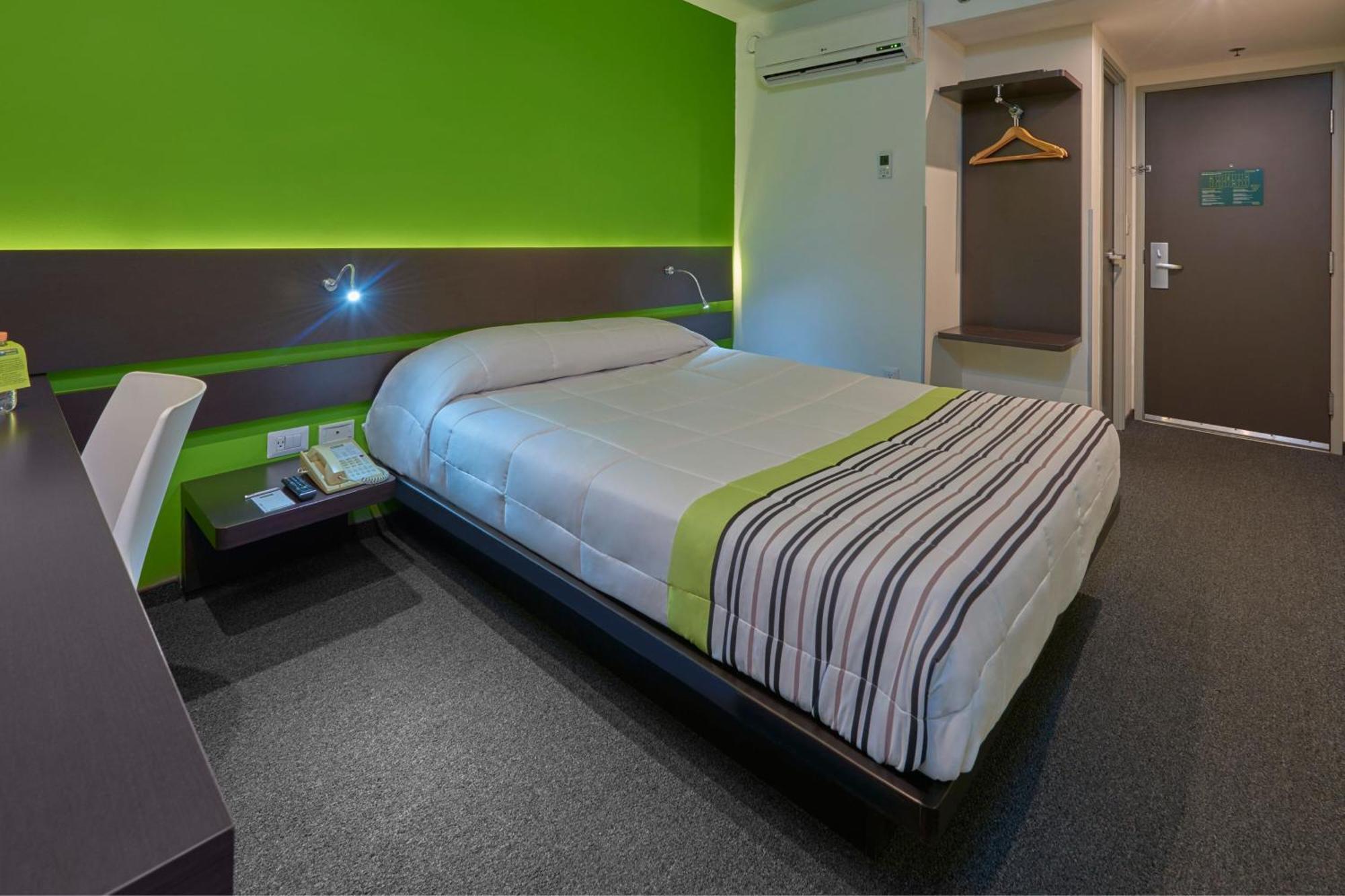 City Express Junior By Marriott Puebla Finsa Buitenkant foto